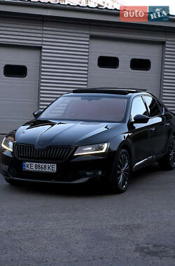 Лифтбек Skoda Superb 2018 в 