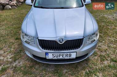 Універсал Skoda Superb 2010 в Луцьку
