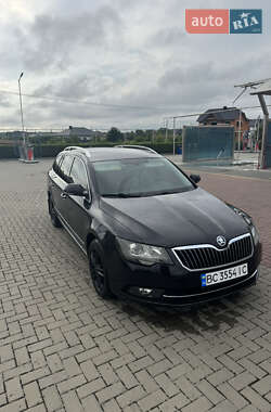 Универсал Skoda Superb 2014 в Хусте