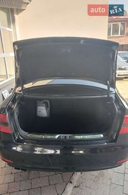 Лифтбек Skoda Superb 2013 в 