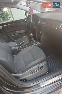 Лифтбек Skoda Superb 2013 в 