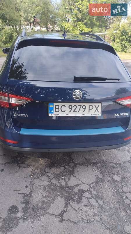 Универсал Skoda Superb 2016 в Радехове