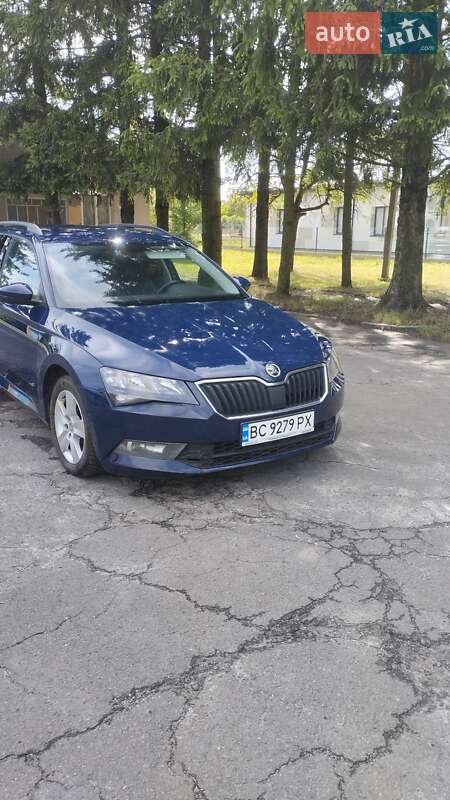 Универсал Skoda Superb 2016 в Радехове