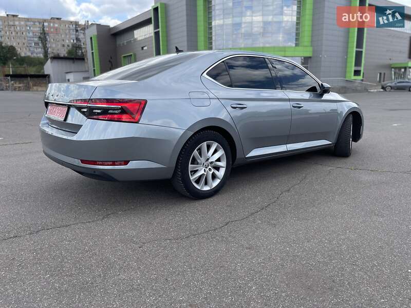 Лифтбек Skoda Superb 2020 в Кривом Роге