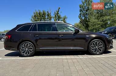 Универсал Skoda Superb 2021 в 