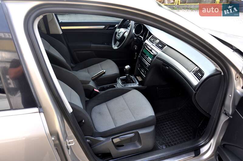 Лифтбек Skoda Superb 2008 в Львове
