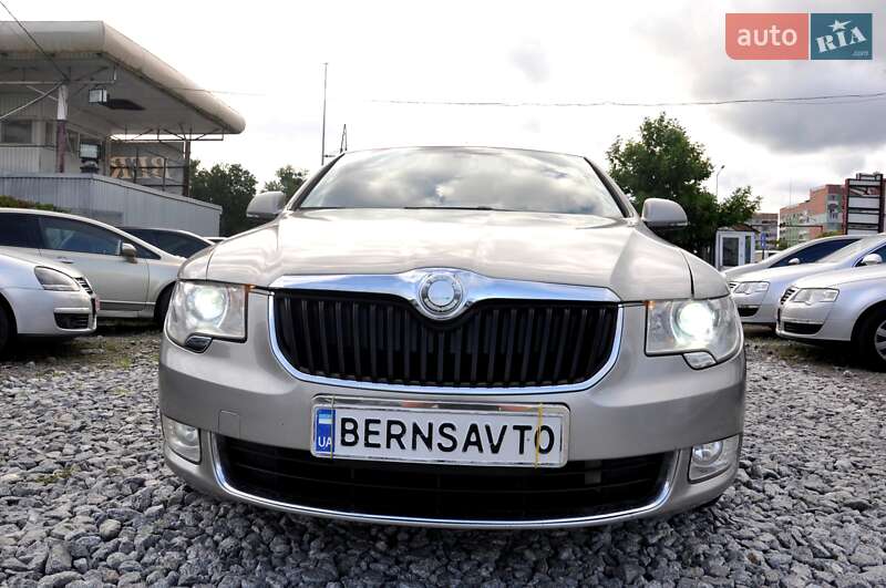 Лифтбек Skoda Superb 2008 в Львове