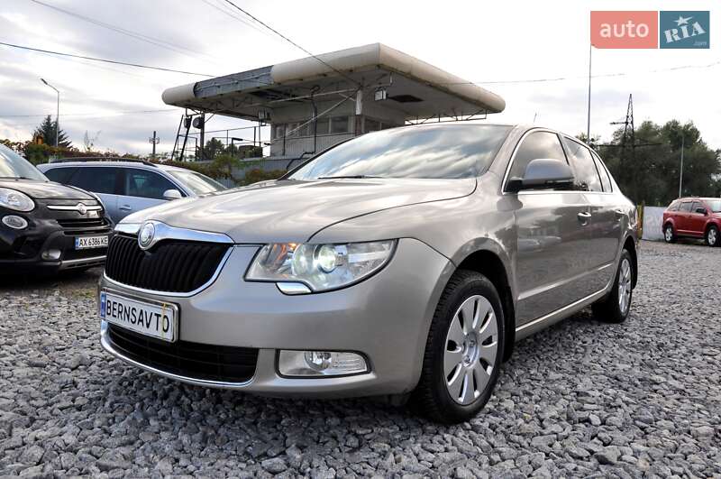 Лифтбек Skoda Superb 2008 в Львове