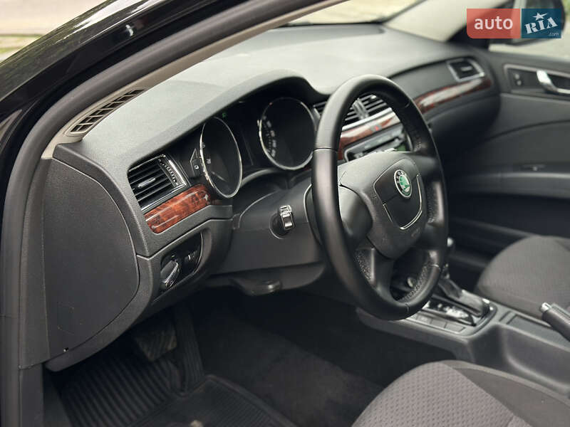 Лифтбек Skoda Superb 2011 в Василькове