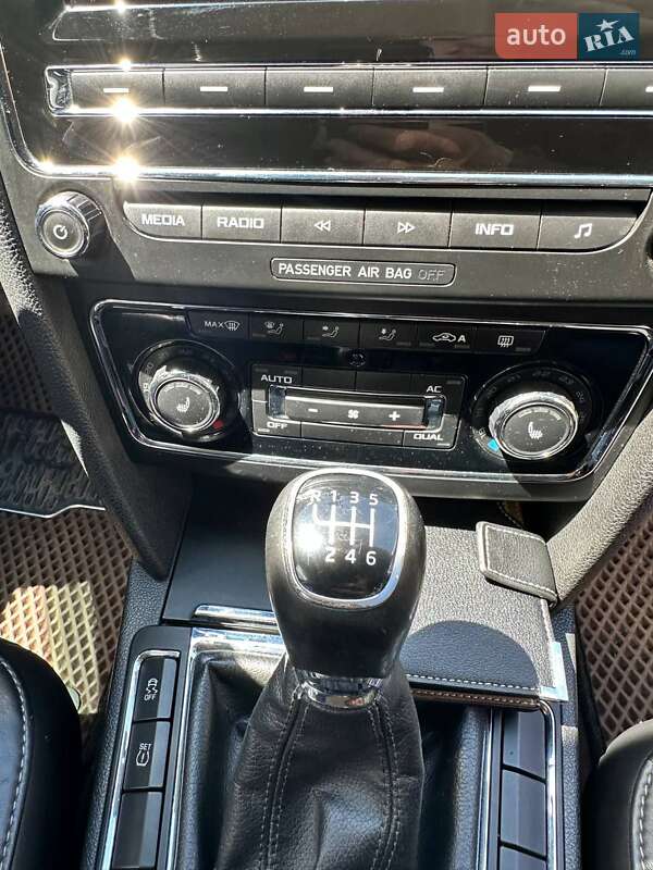 Универсал Skoda Superb 2010 в Ратным