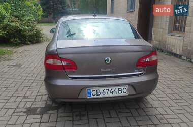 Лифтбек Skoda Superb 2011 в 