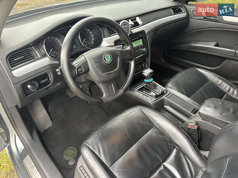 Універсал Skoda Superb 2010 в Житомирі