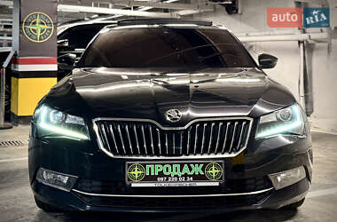 Лифтбек Skoda Superb 2017 в 