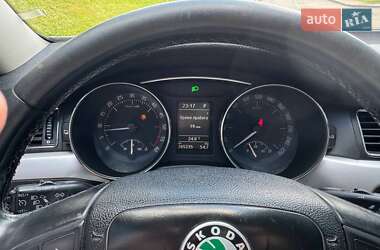 Лифтбек Skoda Superb 2010 в 