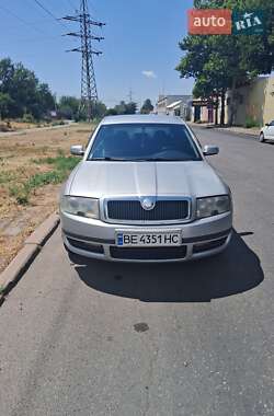 Лифтбек Skoda Superb 2005 в 
