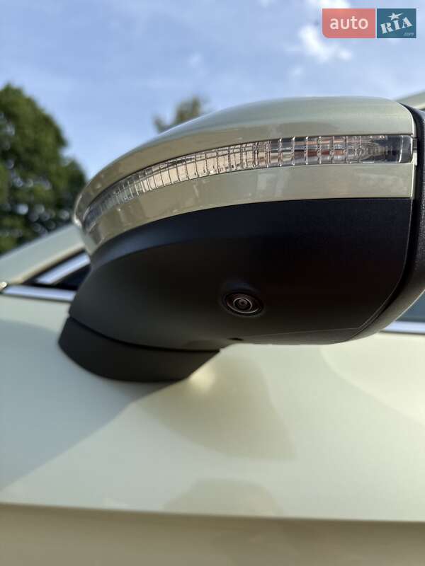 Лифтбек Skoda Superb 2024 в Львове
