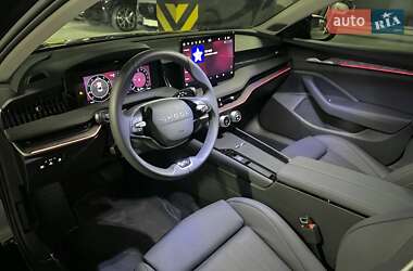 Лифтбек Skoda Superb 2025 в 