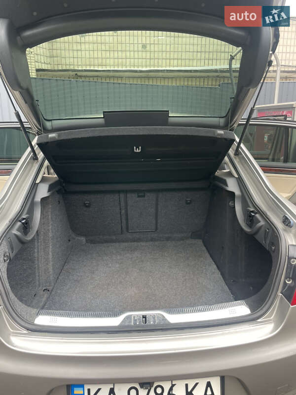 Лифтбек Skoda Superb 2012 в Киеве