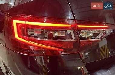 Лифтбек Skoda Superb 2018 в 