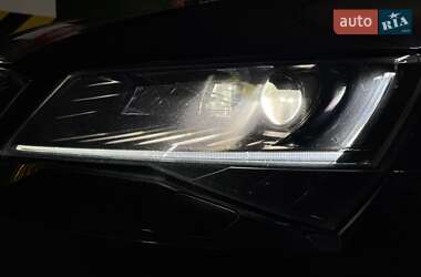 Лифтбек Skoda Superb 2018 в 