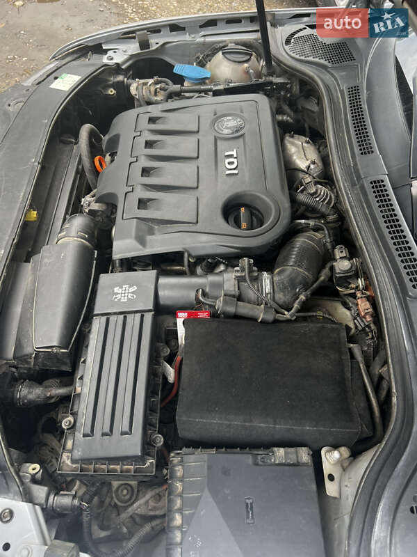 Универсал Skoda Superb 2012 в Черновцах