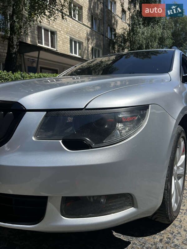 Универсал Skoda Superb 2012 в Черновцах