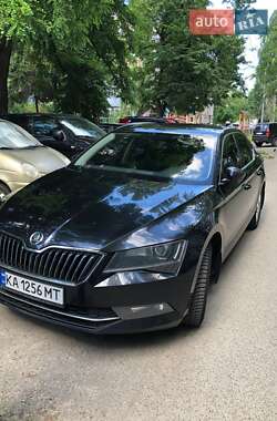 Лифтбек Skoda Superb 2017 в 
