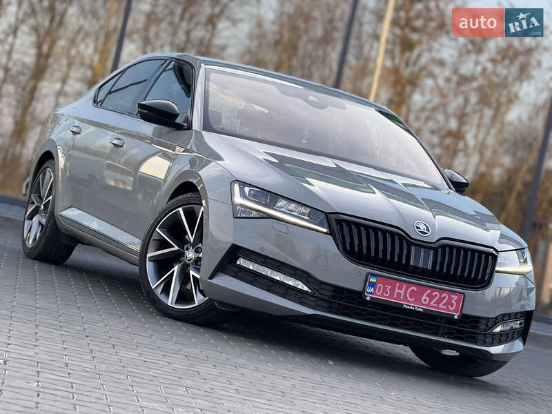 Лифтбек Skoda Superb 2020 в Луцке