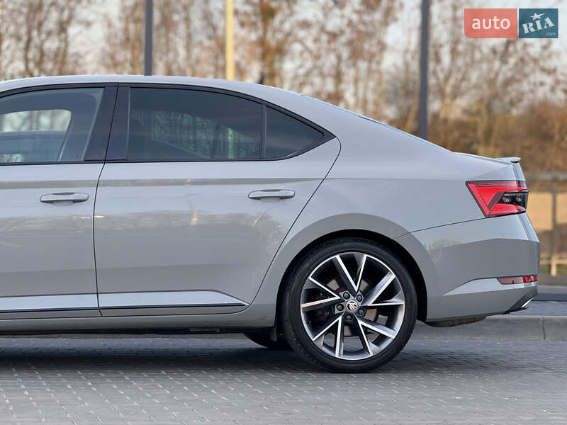Лифтбек Skoda Superb 2020 в Луцке