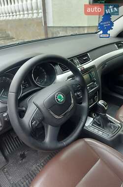 Универсал Skoda Superb 2012 в 