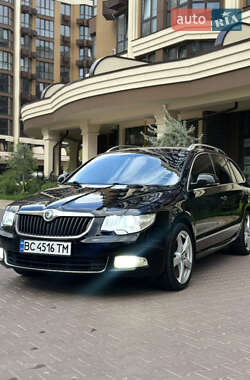 Универсал Skoda Superb 2010 в Киеве