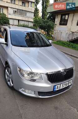 Универсал Skoda Superb 2010 в Киеве