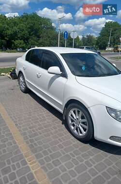 Ліфтбек Skoda Superb 2010 в Кропивницькому