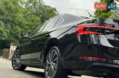 Лифтбек Skoda Superb 2021 в 