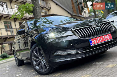 Лифтбек Skoda Superb 2021 в 