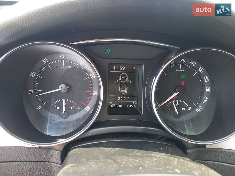 Универсал Skoda Superb 2011 в Черкассах фото 27 Универсал Skoda Superb 2011 в Черкассах