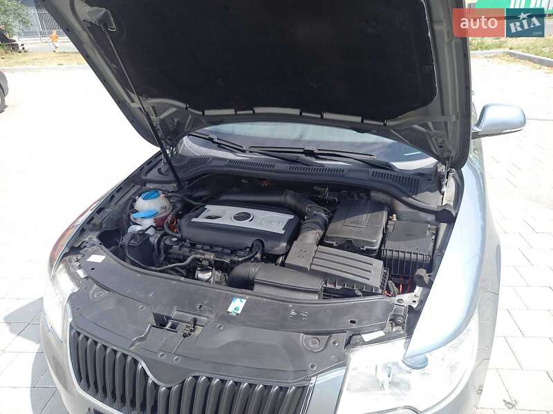 Универсал Skoda Superb 2011 в Черкассах фото 34 Универсал Skoda Superb 2011 в Черкассах