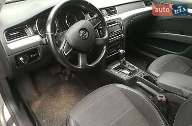Лифтбек Skoda Superb 2013 в 
