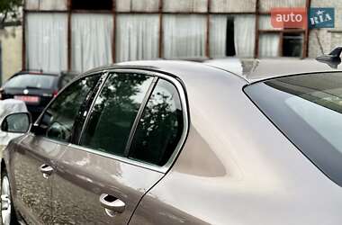 Лифтбек Skoda Superb 2010 в 