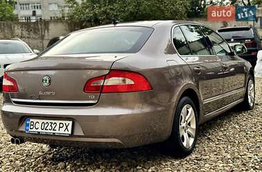 Лифтбек Skoda Superb 2010 в 