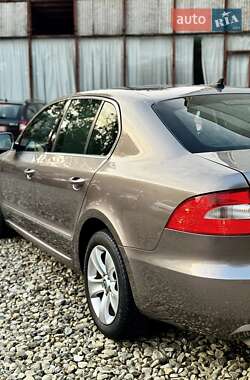 Лифтбек Skoda Superb 2010 в 