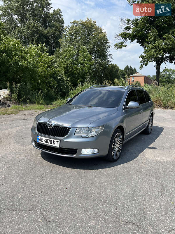 Универсал Skoda Superb 2011 в Казатине