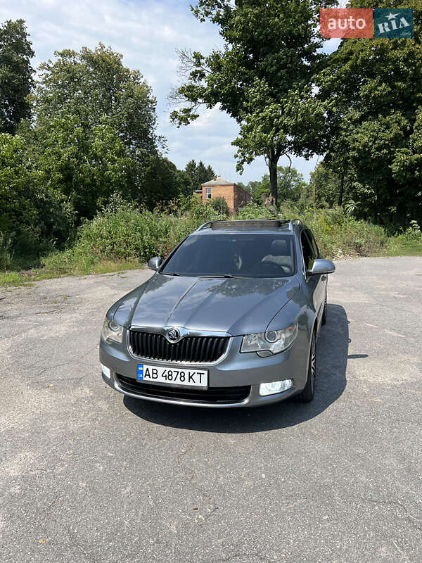 Универсал Skoda Superb 2011 в Казатине