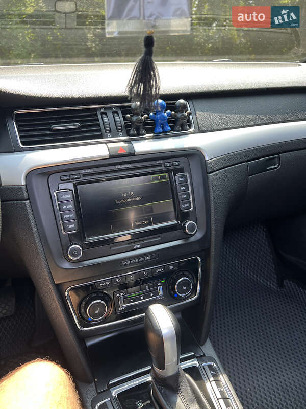 Универсал Skoda Superb 2011 в Казатине