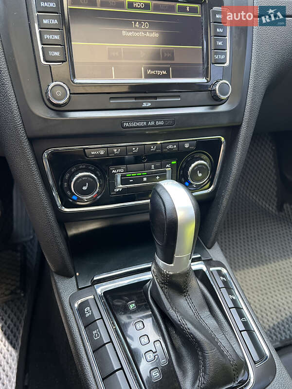 Универсал Skoda Superb 2011 в Казатине