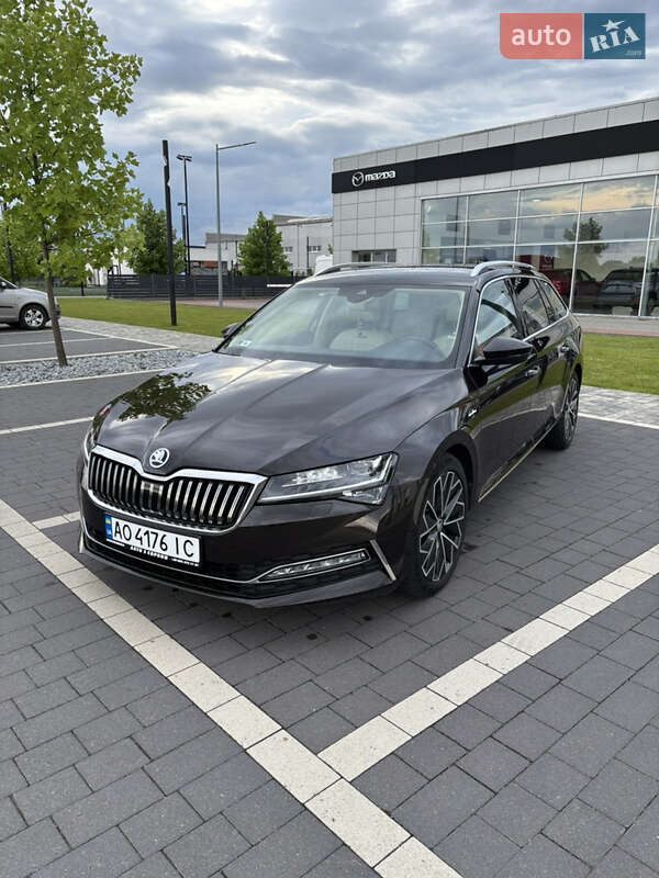 Універсал Skoda Superb 2019 в Мукачевому