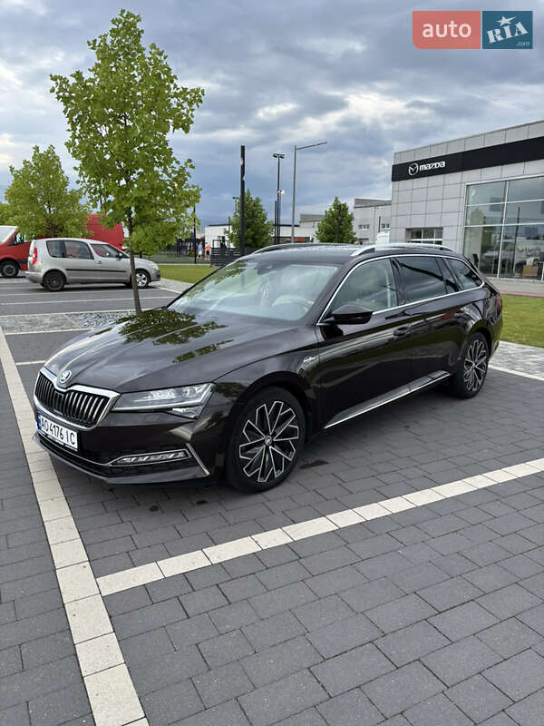 Універсал Skoda Superb 2019 в Мукачевому