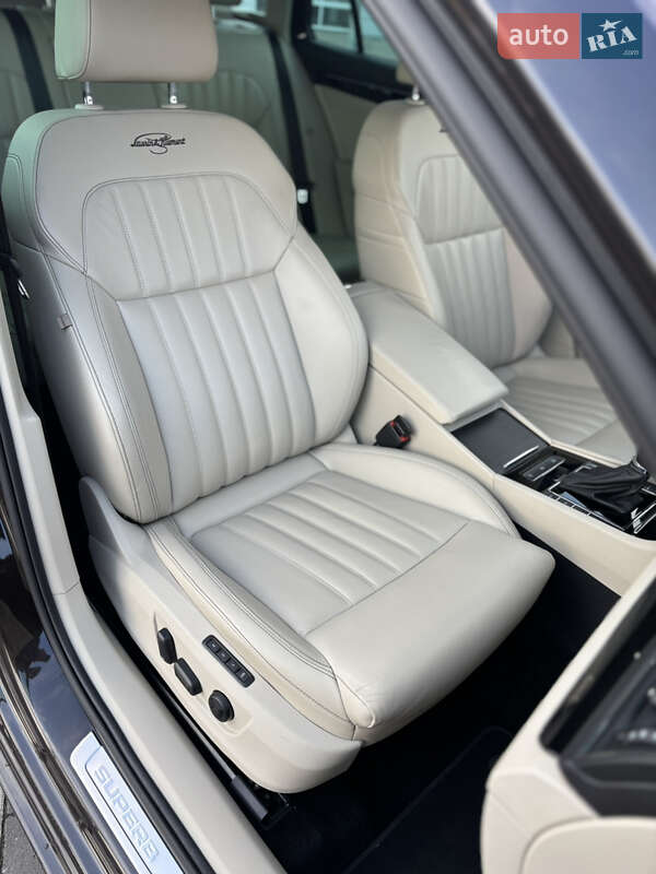 Універсал Skoda Superb 2019 в Мукачевому