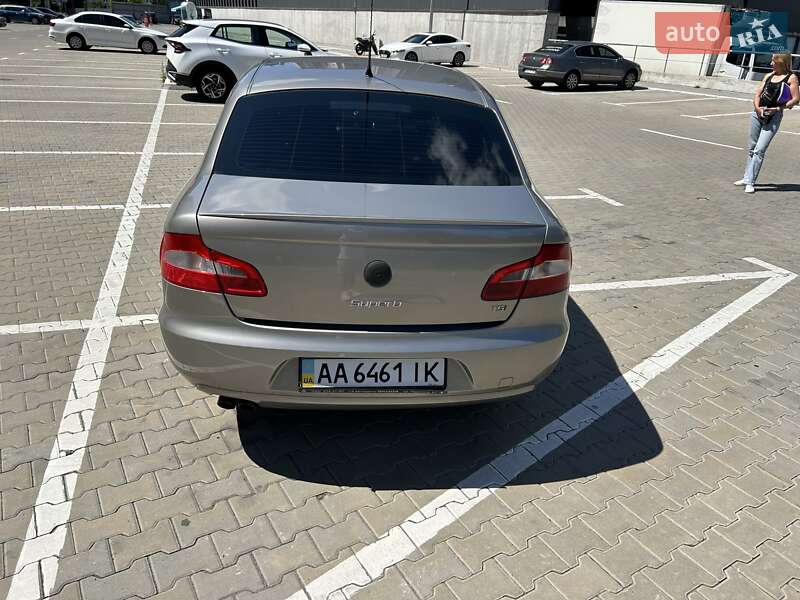 Лифтбек Skoda Superb 2009 в Киеве фото 3 Лифтбек Skoda Superb 2009 в Киеве