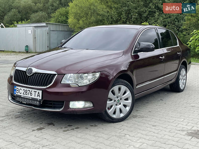 Лифтбек Skoda Superb 2011 в Турке